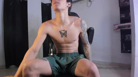 Snapshot of snakebutterfly chatting on 03/07/26, 05:15 snakebutterfly online show from 03/07/26, 05:15