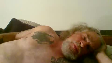 Snapshot of snap2play chatting on 09/26/25, 01:20 snap2play online show from 09/26/25, 01:20