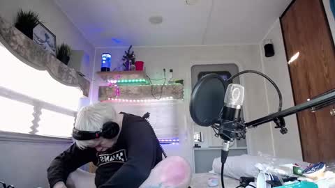 Viiscount  Snarfle Von Snarfenberg online show from 02/27/25, 06:20