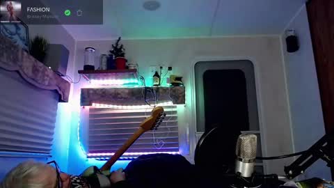 Viiscount  Snarfle Von Snarfenberg online show from 03/03/25, 07:21