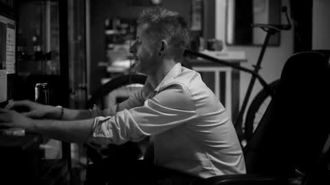 Snapshot of sneaky1985 chatting on 02/22/26, 12:56 sneaky1985 online show from 02/22/26, 12:56