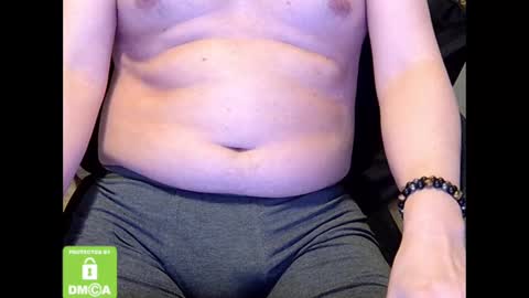 Snapshot of sneakybill82 chatting on 02/16/25, 07:37 Sneakybill online show from 02/16/25, 07:37