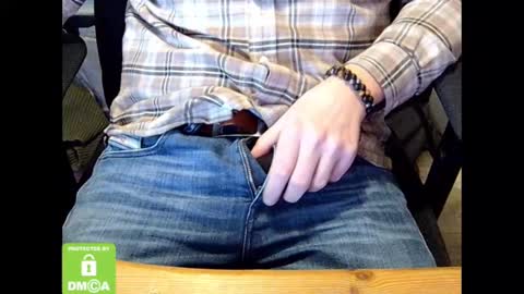 Snapshot of sneakybill82 chatting on 02/18/25, 09:09 Sneakybill online show from 02/18/25, 09:09