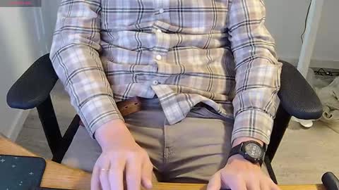 Snapshot of sneakybill82 chatting on 04/03/26, 08:34 Sneakybill online show from 04/03/26, 08:34