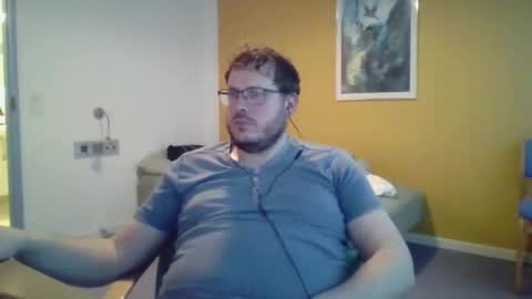 snebolden online show from 03/04/25, 03:48