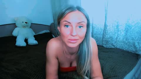 Snapshot of snezanablond chatting on 04/11/26, 02:21 Sneja online show from 04/11/26, 02:21