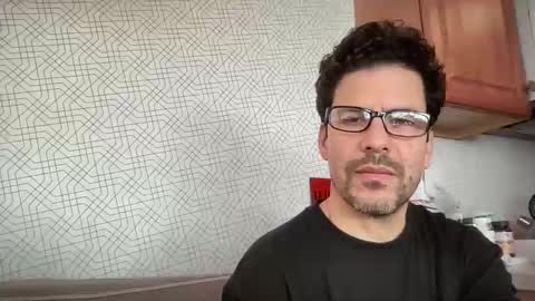 Snapshot of snfrisco76 chatting on 01/13/26, 04:56 snfrisco76 online show from 01/13/26, 04:56