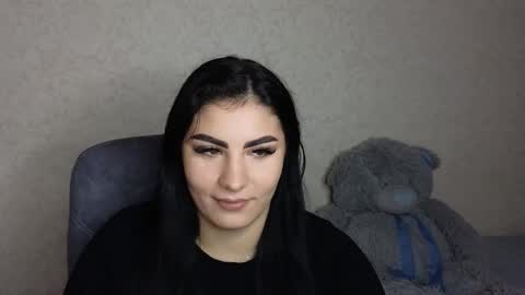 Olivia online show from 10/23/25, 03:44