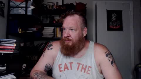 Snapshot of snidelywhipsass chatting on 09/29/25, 05:12 Snidely Whipsass online show from 09/29/25, 05:12