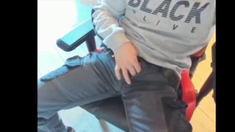 snip1977 online show from 02/17/25, 01:42