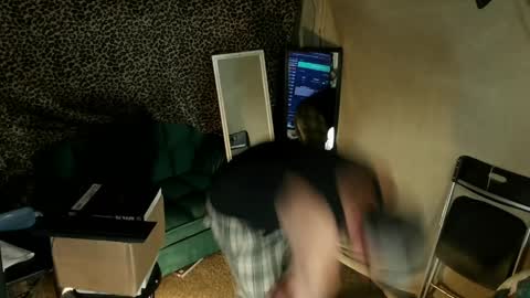 Snapshot of snizniz chatting on 04/07/26, 04:24 snizniz online show from 04/07/26, 04:24