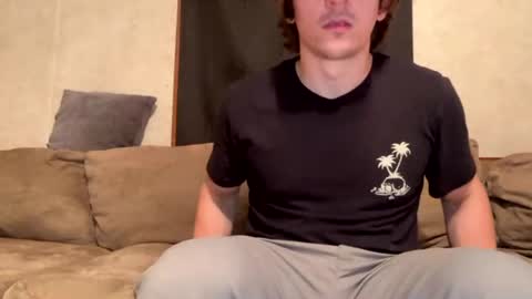 Snapshot of snoochiepoochies chatting on 10/28/25, 03:54 Will Rex online show from 10/28/25, 03:54