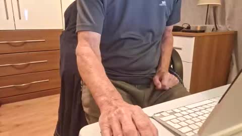 Snooty online show from 10/07/25, 06:16