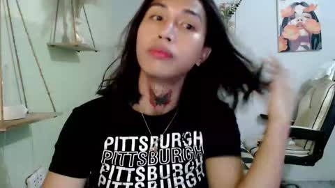 Snapshot of snow_2000 chatting on 03/20/26, 05:23 snow_2000 online show from 03/20/26, 05:23