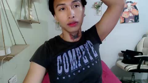 Snapshot of snow_2000 chatting on 04/01/26, 09:21 snow_2000 online show from 04/01/26, 09:21