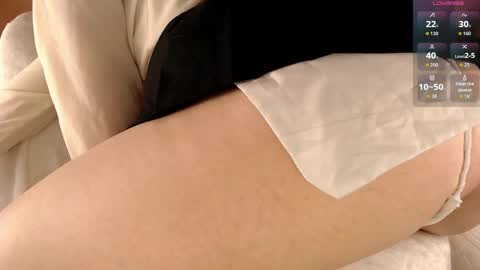 Snapshot of snow__bunny chatting on 04/10/26, 07:29 Alice online show from 04/10/26, 07:29