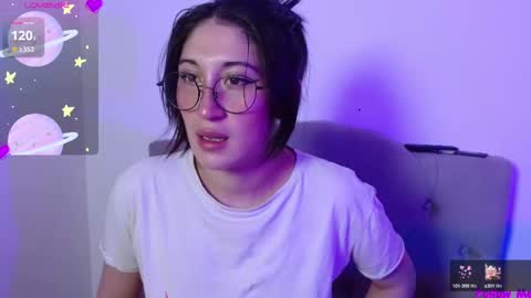 Snapshot of snow_baall chatting on 01/19/25, 11:56 IG OF red moonn online show from 01/19/25, 11:56