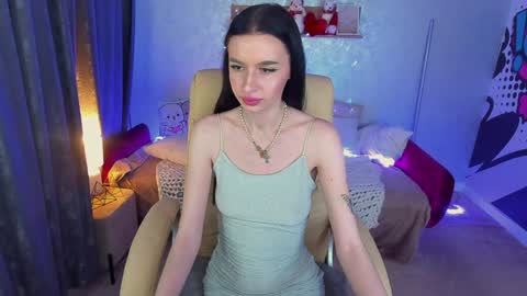 snow_whiteeex online show from 01/07/25, 10:54