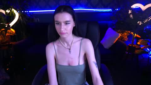 snow_whiteeex online show from 01/21/25, 11:13