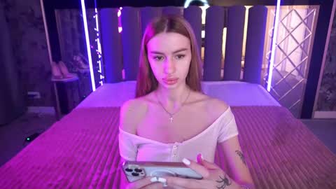snow_whiteeex online show from 05/21/26, 05:03