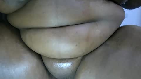 snowbell91 online show from 11/28/25, 06:49