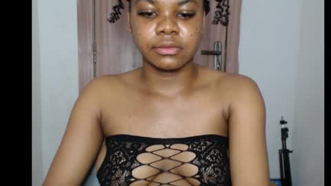 snowdrop5 online show from 10/25/25, 01:24