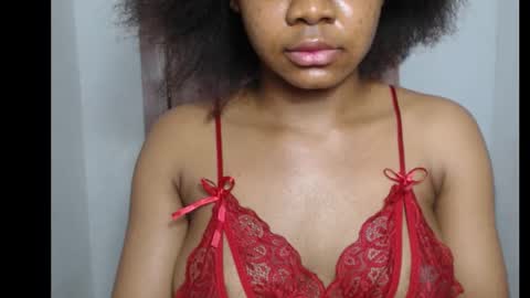 snowdrop5 online show from 11/19/25, 08:09