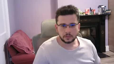 Snapshot of snowflake2026 chatting on 04/26/26, 11:13 snowflake2026 online show from 04/26/26, 11:13