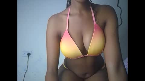 snowfox254 online show from 10/05/25, 08:40