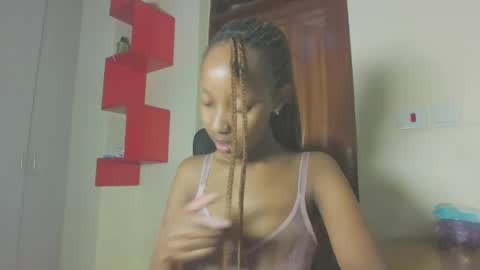 Snapshot of snowfox254 chatting on 04/25/26, 07:22 snowfox254 online show from 04/25/26, 07:22