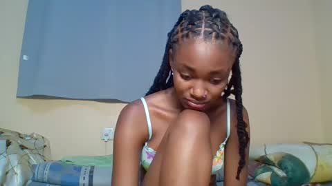 Snowie eyes online show from 11/11/25, 03:34