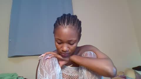 Snowie eyes online show from 11/23/25, 12:43