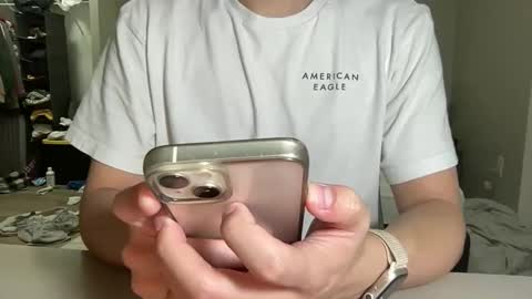 snowliht online show from 11/26/25, 12:00