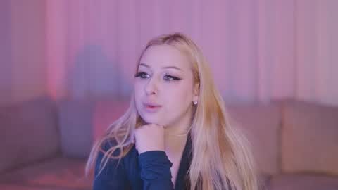 Snowy Bubbles online show from 01/13/26, 03:28