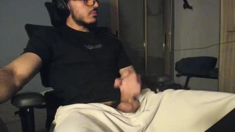 Snapshot of snxrzs chatting on 03/13/26, 09:54 snxrzs online show from 03/13/26, 09:54