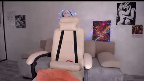 Monna online show from 12/04/24, 06:28