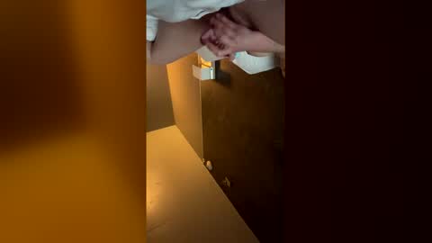Snapshot of soakingwetmilf chatting on 04/17/26, 12:19 soakingwetmilf online show from 04/17/26, 12:19