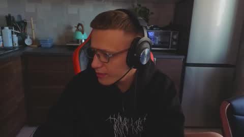 kluvr4 online show from 02/27/26, 10:04