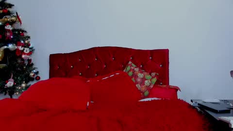 Snapshot of sobigcurvy44 chatting on 01/02/25, 09:50 leidy online show from 01/02/25, 09:50