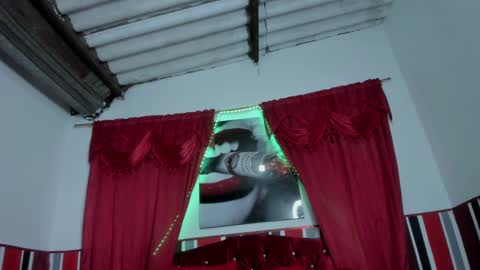 Snapshot of sobigcurvy44 chatting on 03/06/25, 08:16 leidy online show from 03/06/25, 08:16