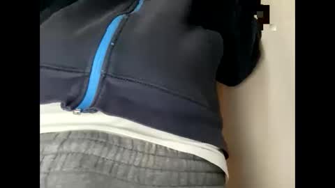 Snapshot of sobigfromitaly chatting on 10/23/25, 10:47 sobigfromitaly online show from 10/23/25, 10:47