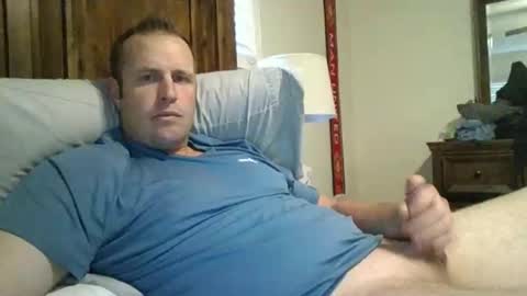 Snapshot of socal6969977 chatting on 12/15/25, 04:22 socal6969977 online show from 12/15/25, 04:22