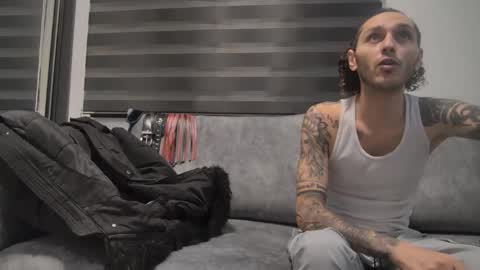 Snapshot of socialmediasweetty chatting on 11/16/25, 08:14 KINKYCHAOS online show from 11/16/25, 08:14