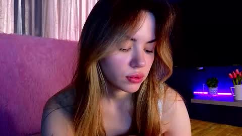 Sofia online show from 11/21/25, 09:52