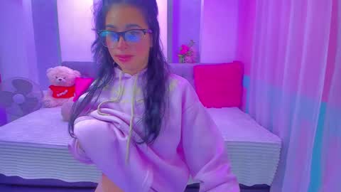 sofiia online show from 03/07/25, 01:07