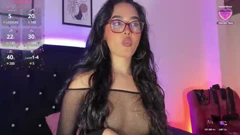 Snapshot of soffi_sweet1 chatting on 03/05/25, 06:12 Danna online show from 03/05/25, 06:12