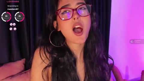 Snapshot of soffi_sweet1 chatting on 10/11/25, 09:30 Danna online show from 10/11/25, 09:30