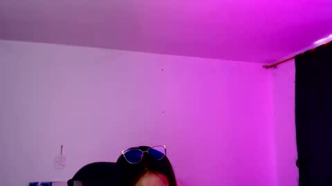 Snapshot of soffia__666 chatting on 11/17/25, 03:18 sofia online show from 11/17/25, 03:18