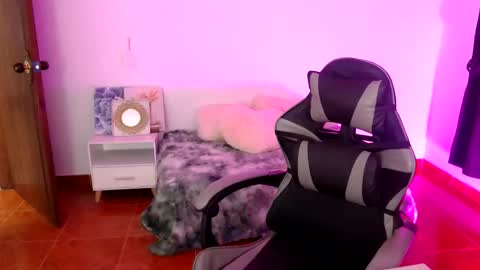 Snapshot of soffia__666 chatting on 11/19/25, 07:14 sofia online show from 11/19/25, 07:14