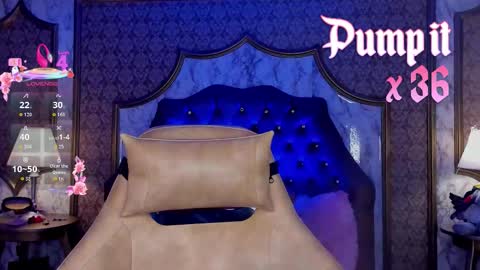 Snapshot of soffiqueen chatting on 02/21/26, 01:56 Schedule 1400 - 2100 gtm-5 online show from 02/21/26, 01:56